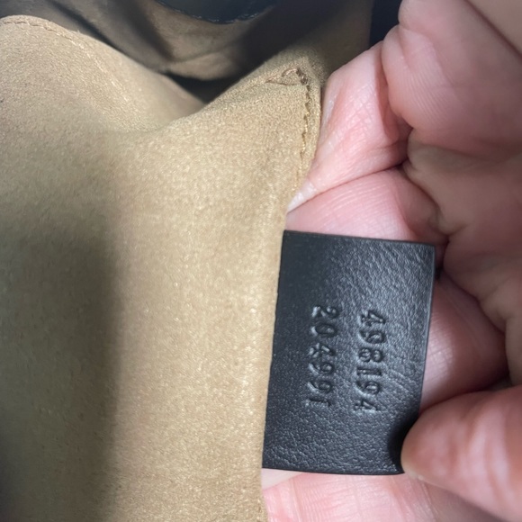 Gucci Padlock GG Supreme Convertible backpack/ crossbody. - Picture 9 of 15